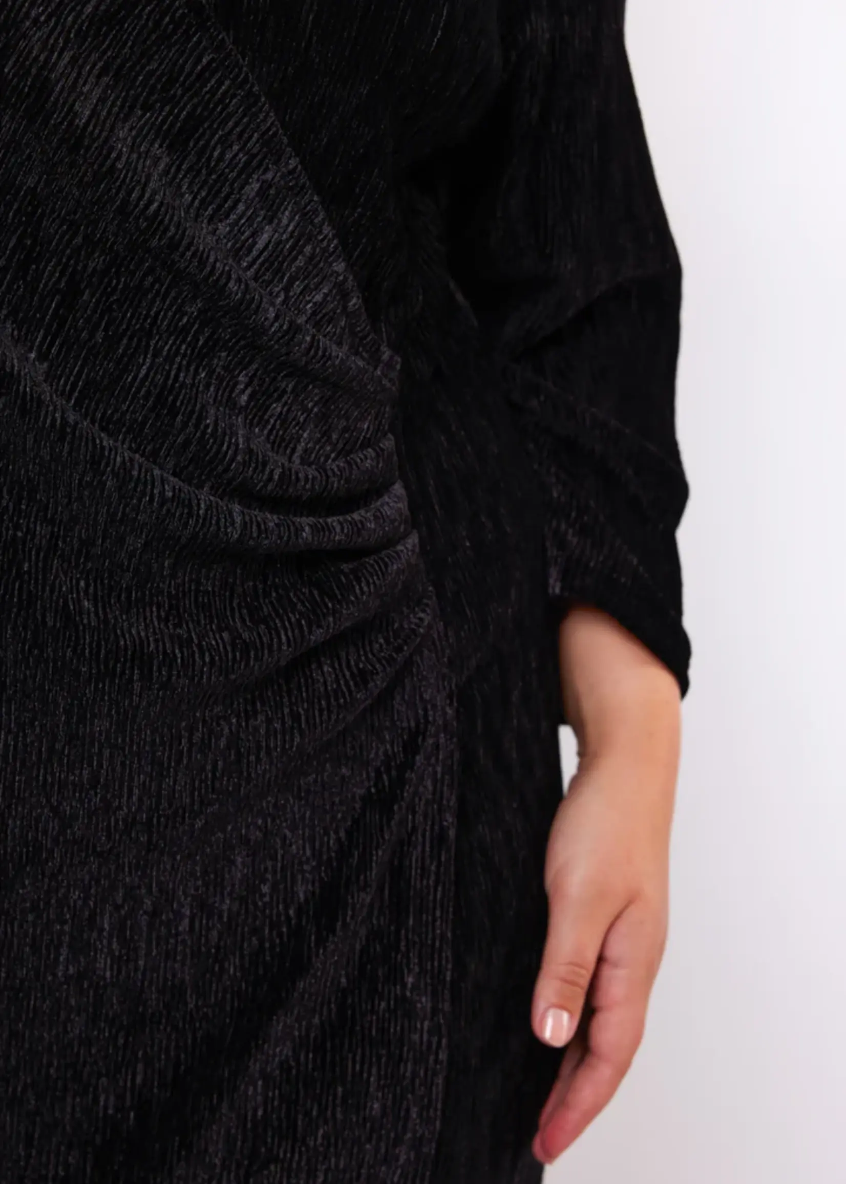 Exxcellent Bibine dress Black
