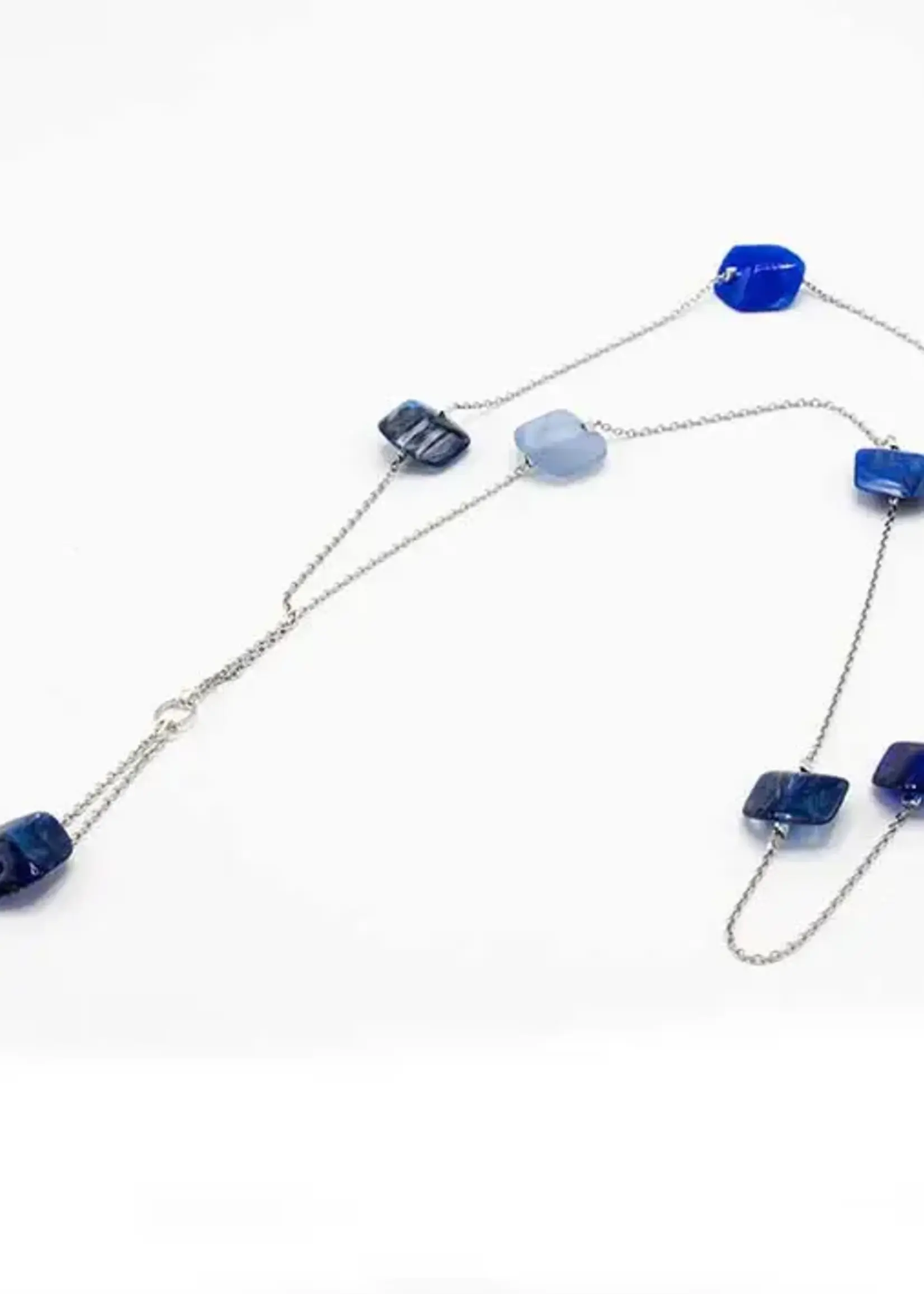 Cubes Lange ketting met 8 mini cubes in blauwtinten