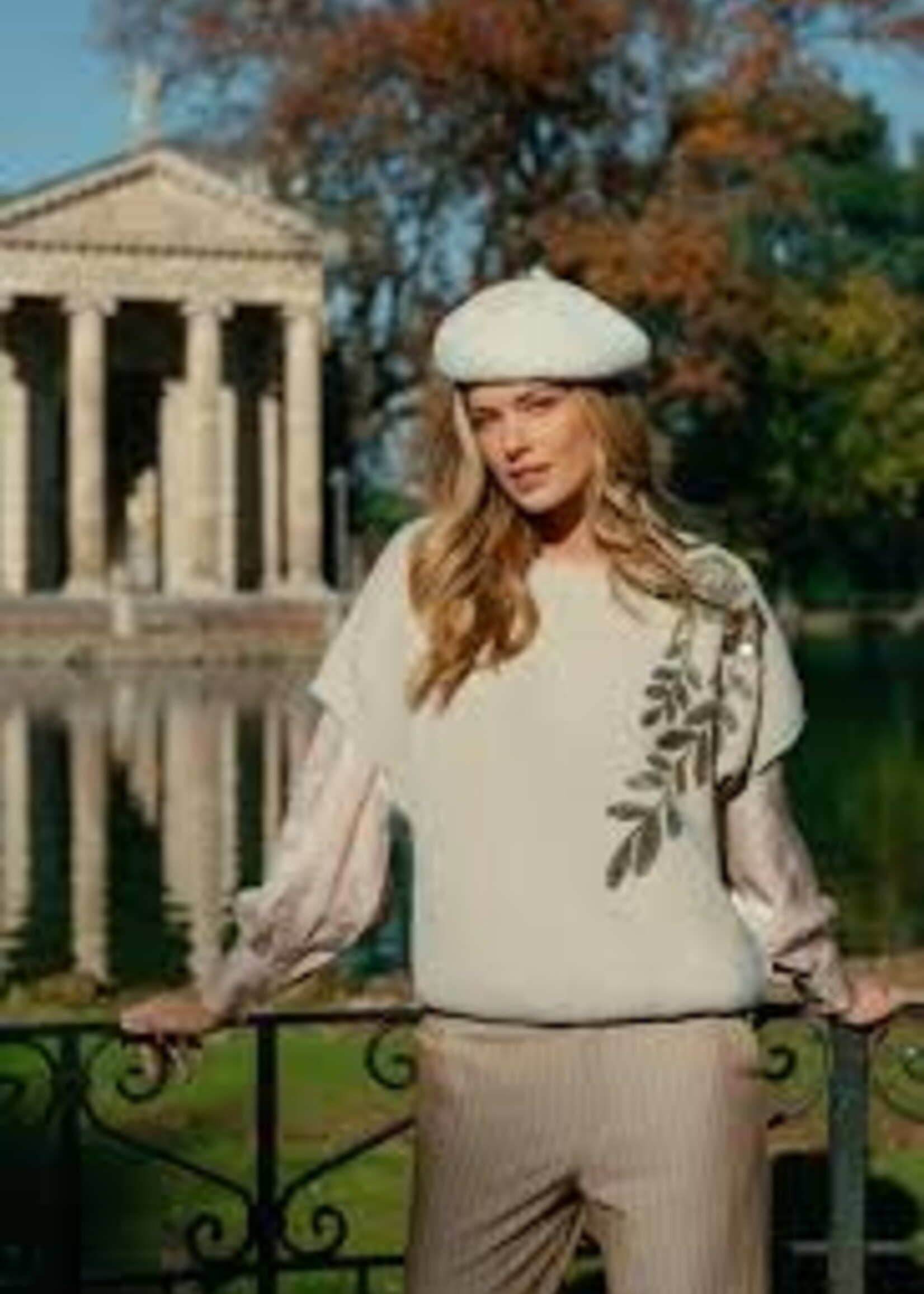 C&S The Label Victoria Knit Pullover Sand