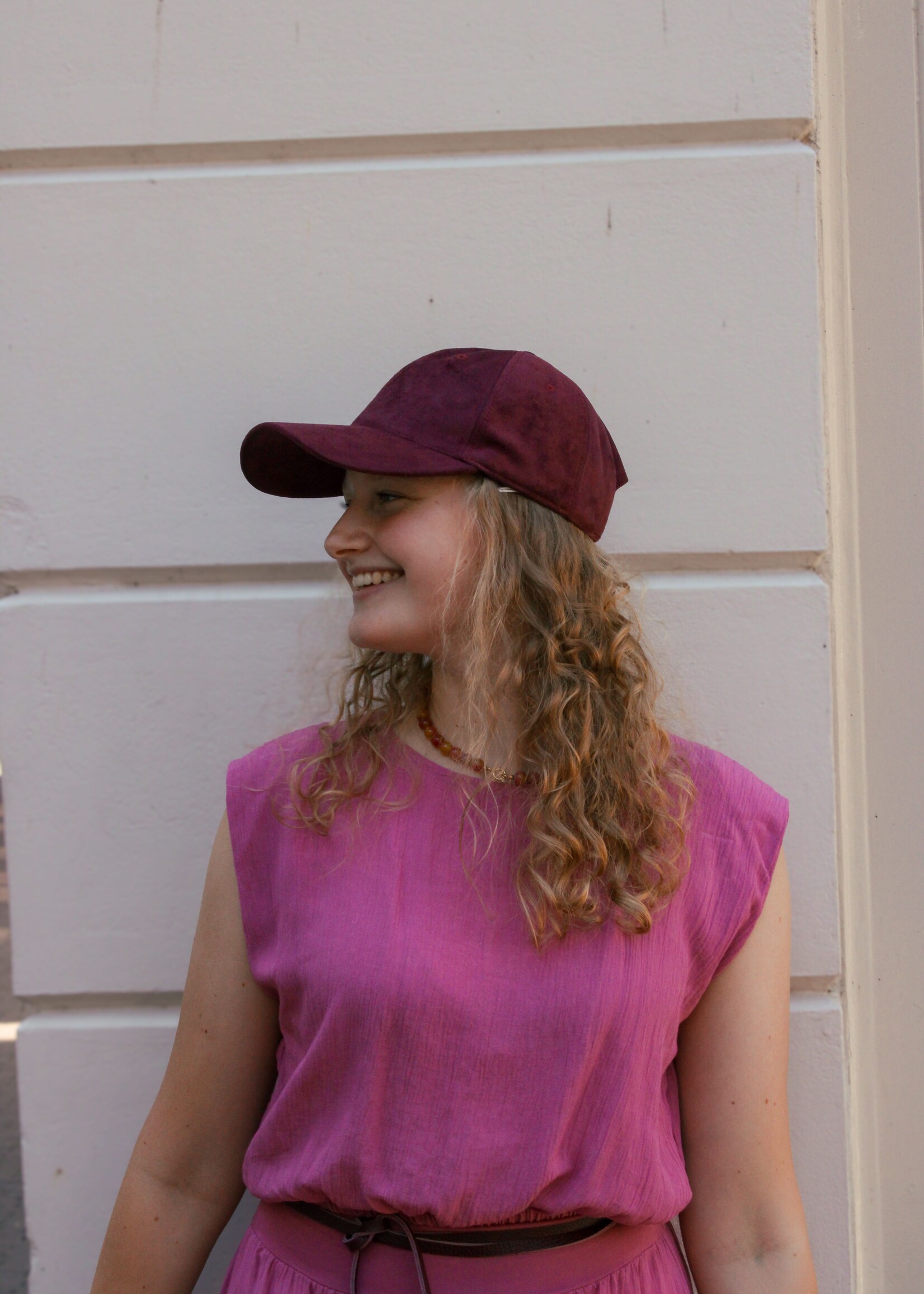 Gwen hat Burgundy suede
