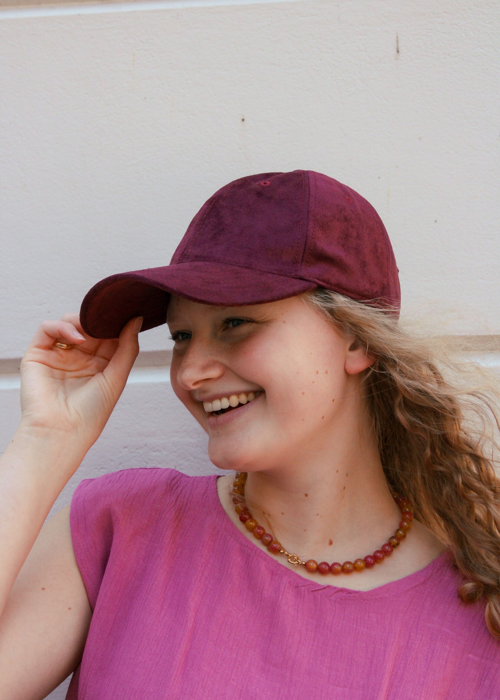 Gwen hat Burgundy suede