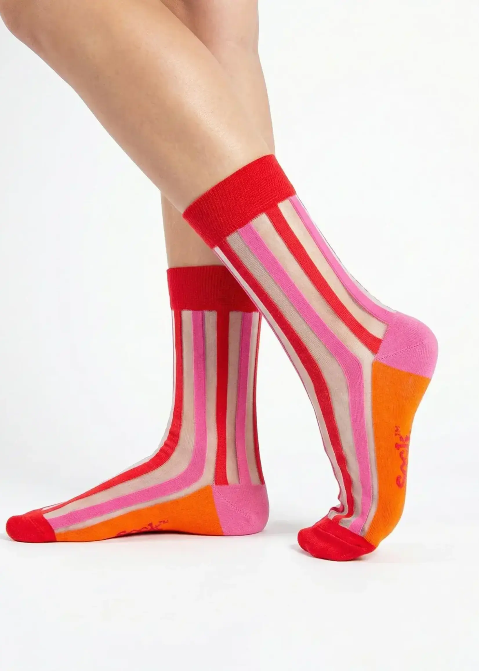 Sock Talk Stripe van transparant en gekamd katoen in rood/oranje.