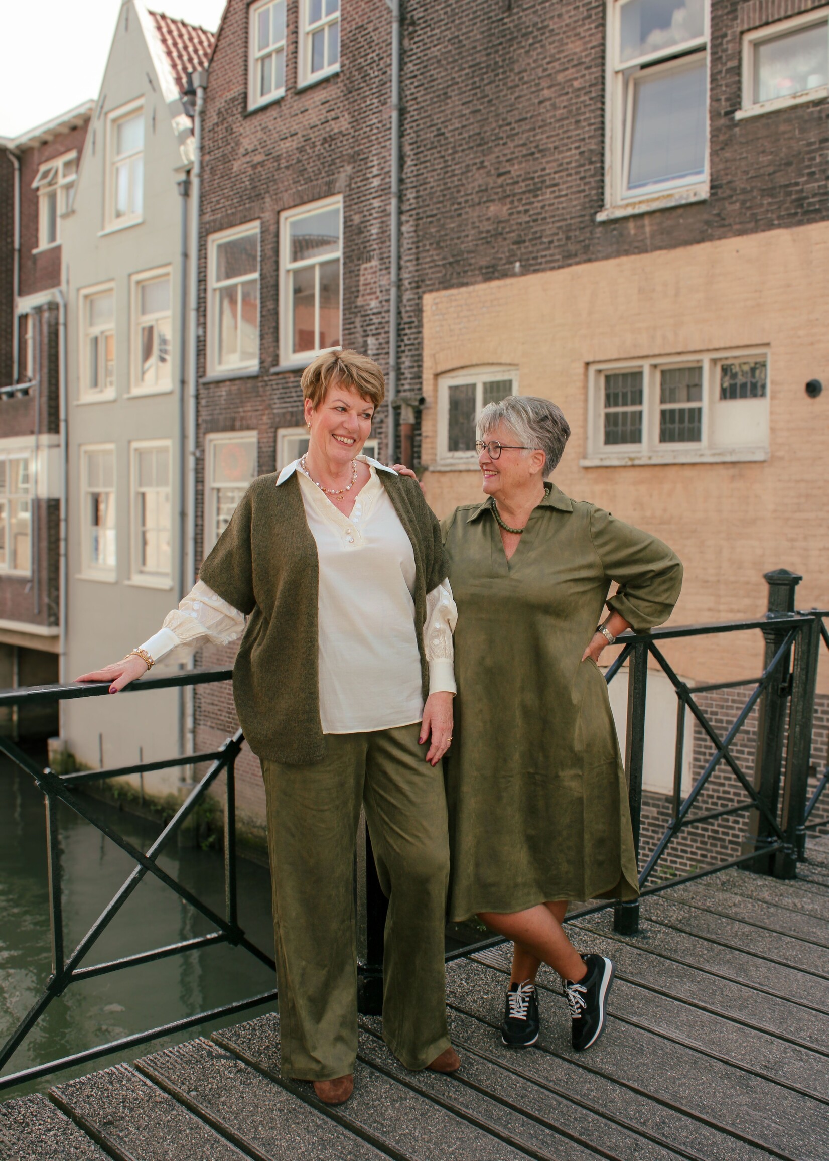 Exxcellent Maura Dress Dark Olive