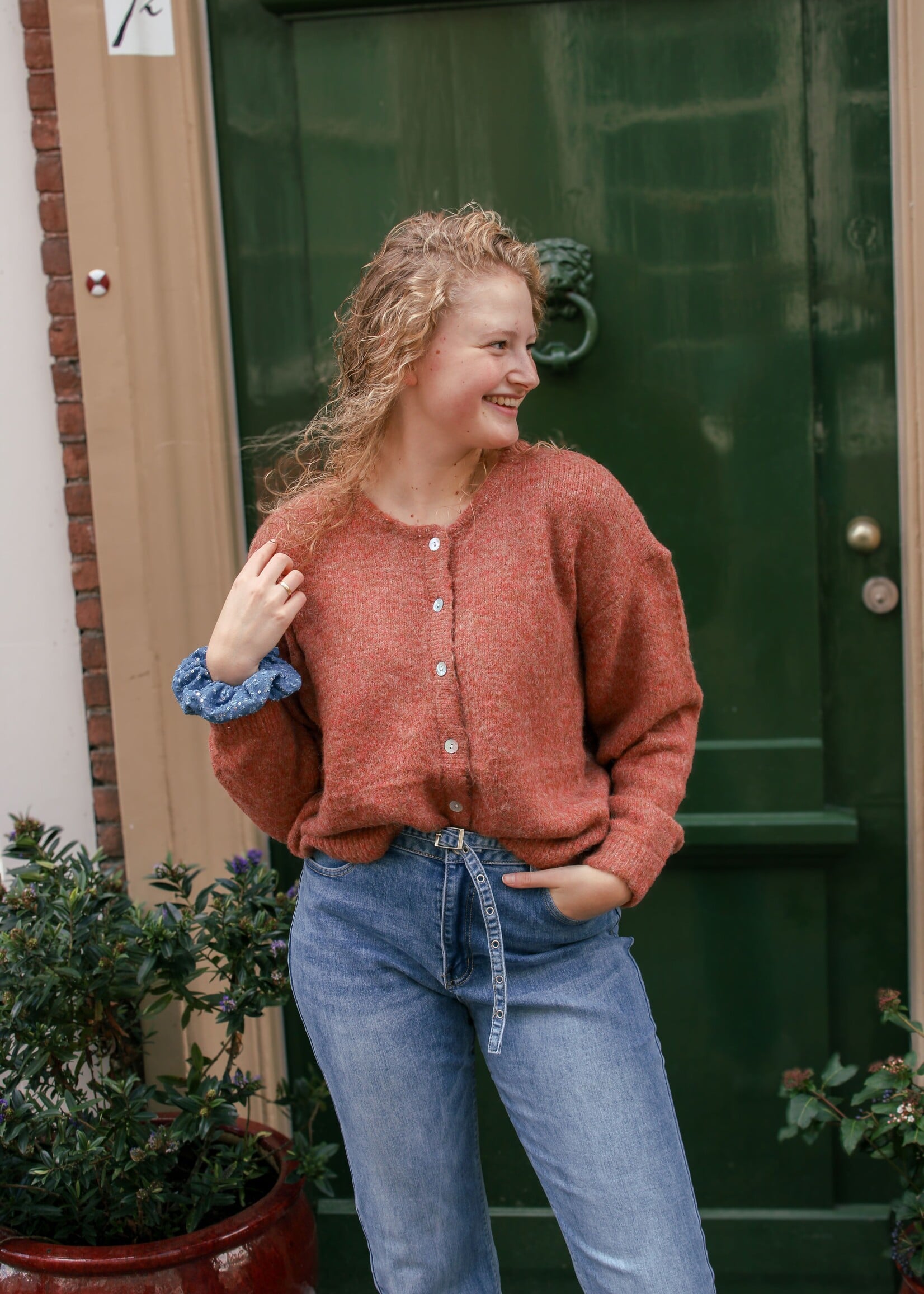 Maddie vestje gebreid Brique