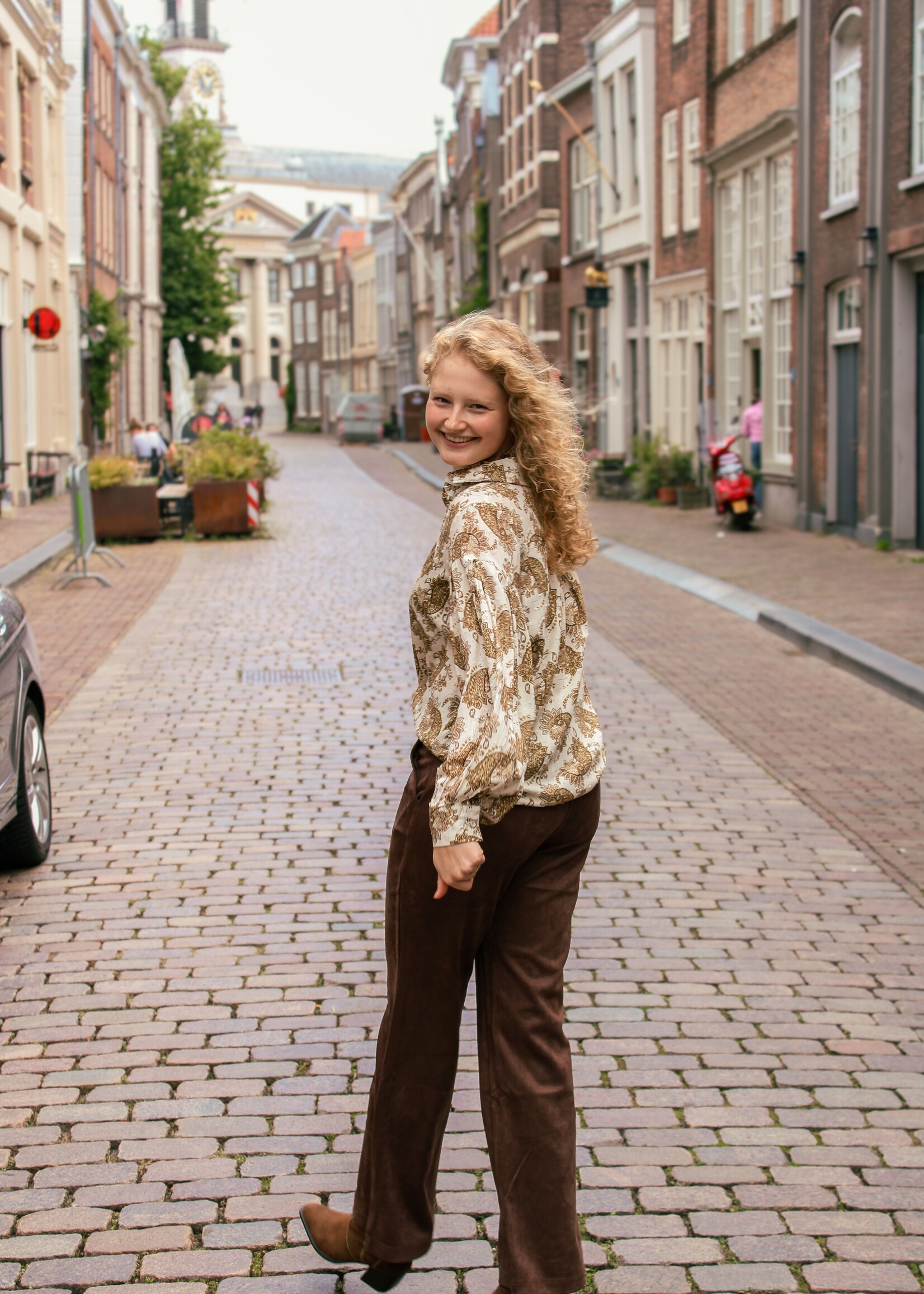C&S The Label Lovely Blouse Sand/Light Camel