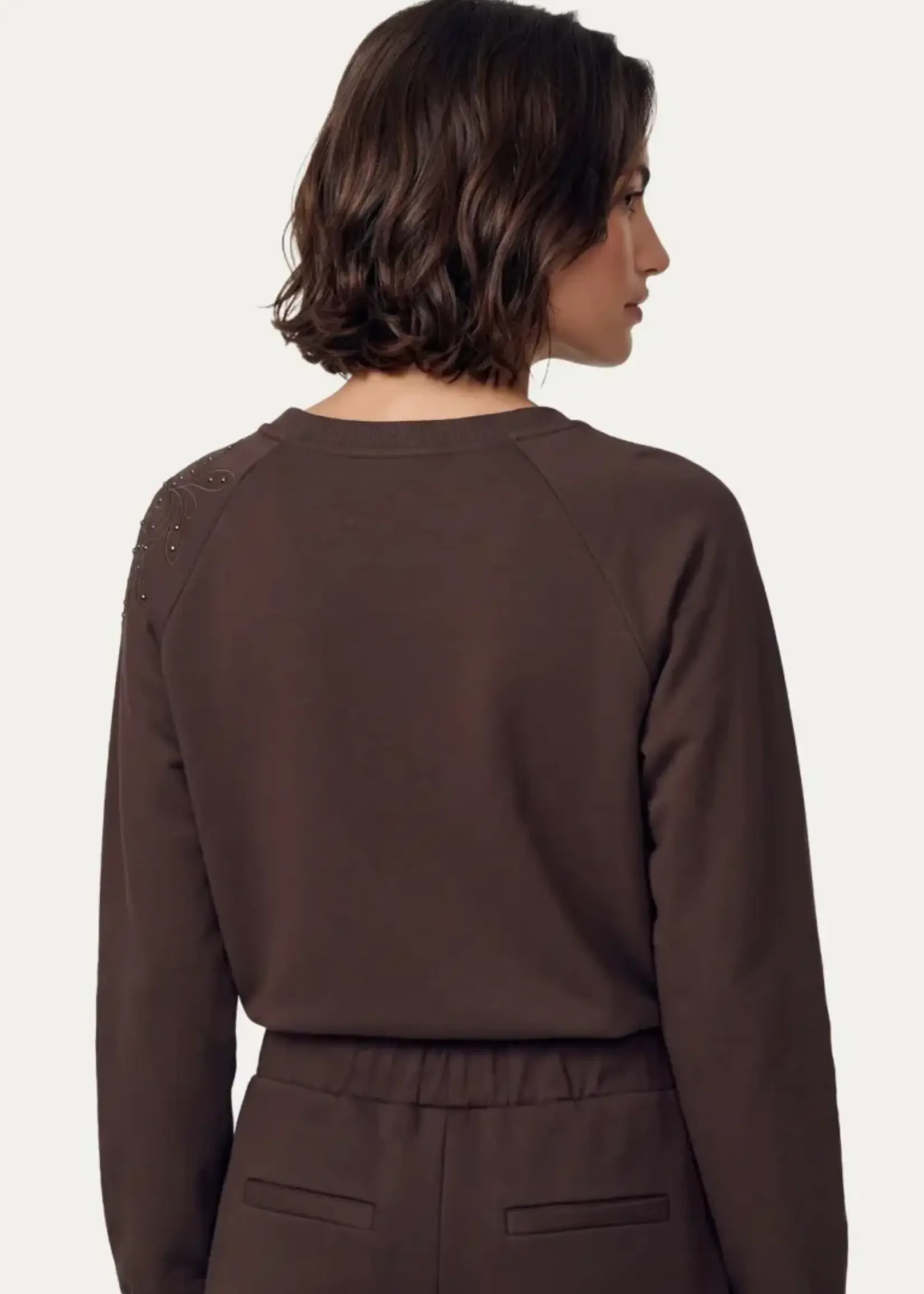 C&S The Label Willa Sweater Dark Chocolate