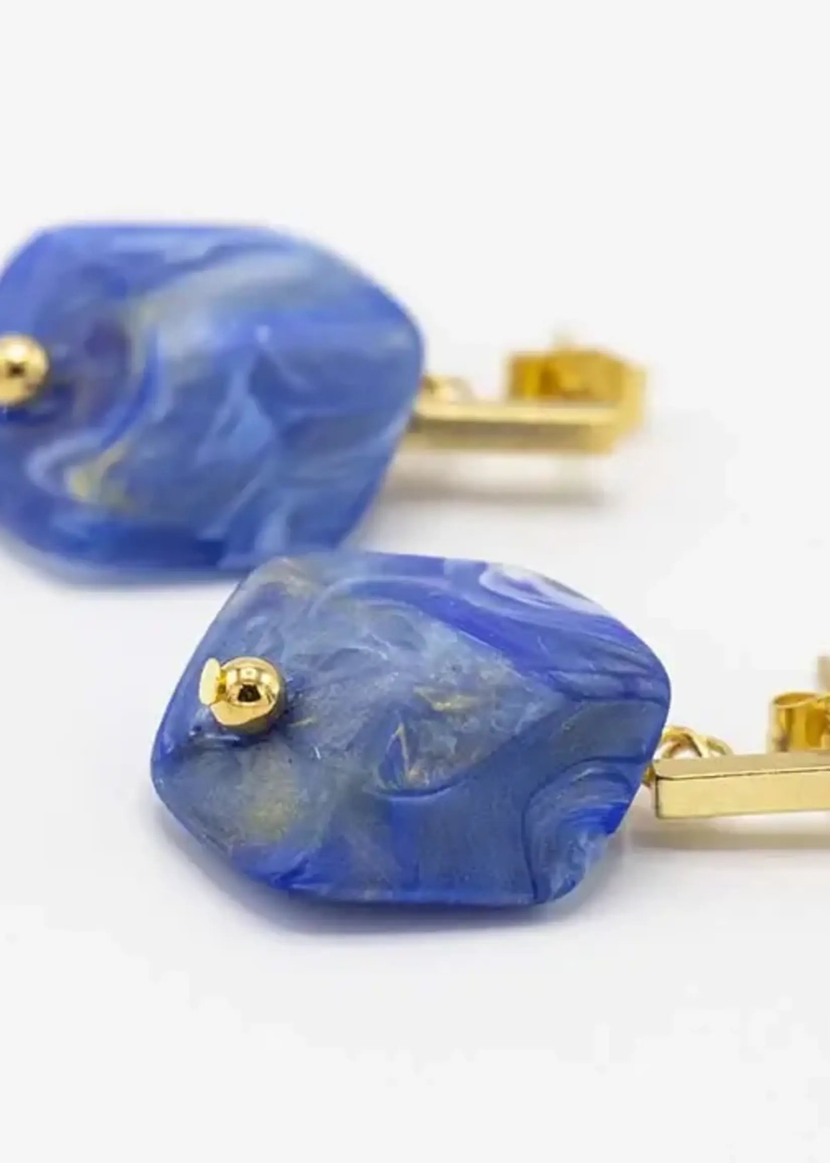 Cubes Oorbellen met 1 Cube Lapis - Goud