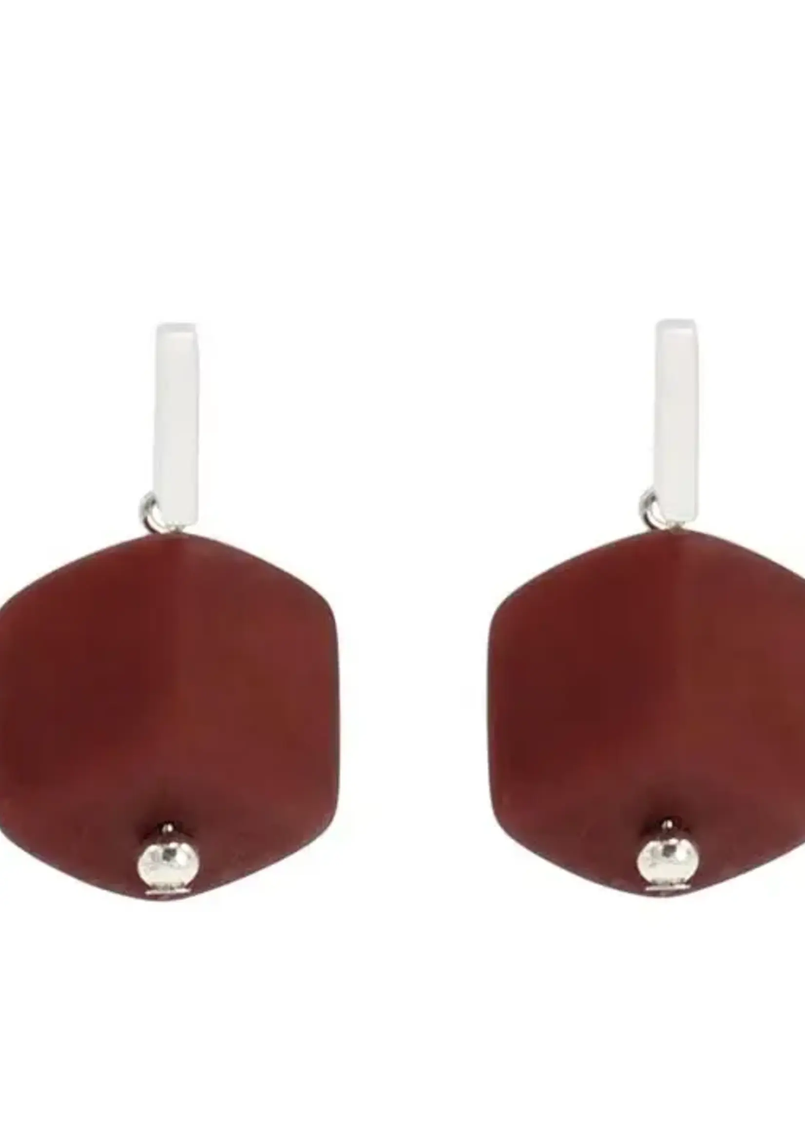 Cubes Oorbellen met 1 Cube Wijn rood - Zilver