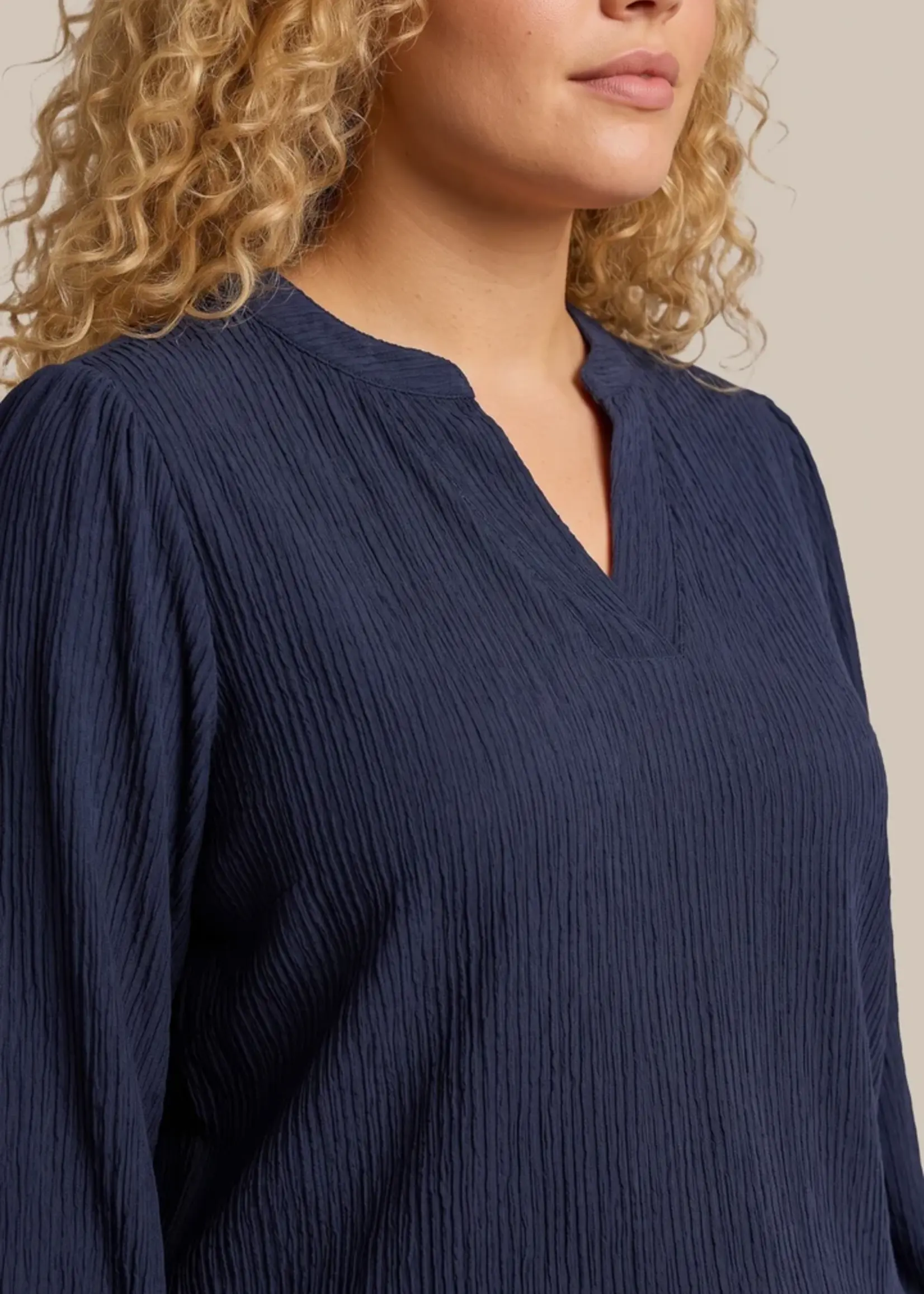 Exxcellent Nolani Top Midnight Blue