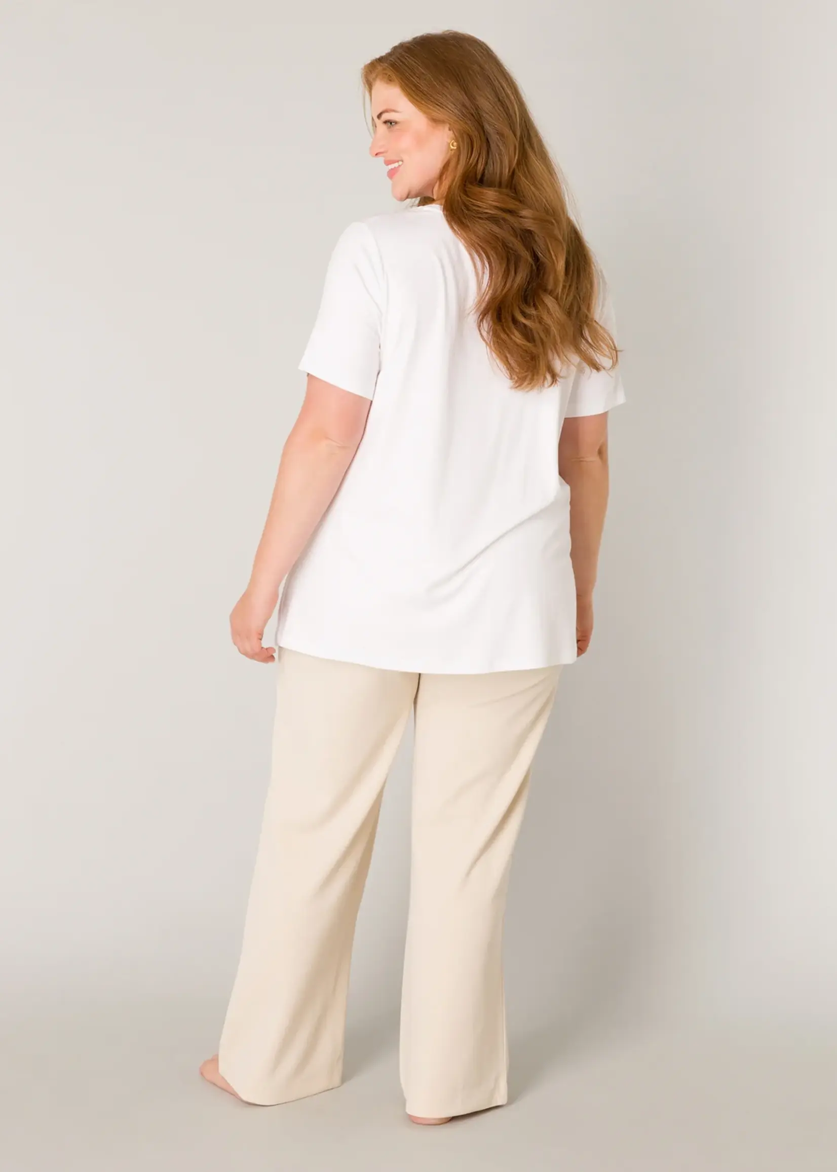 Base Level Curvy Alba White