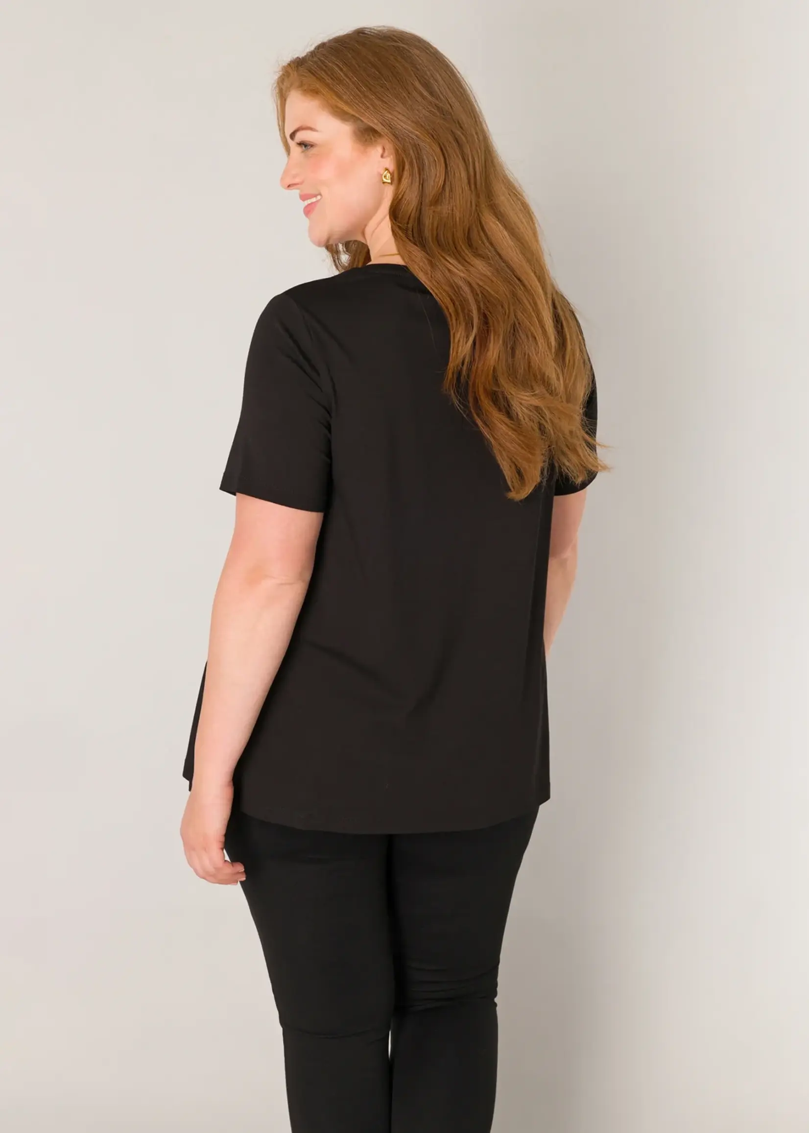 Base Level Curvy Alba Black