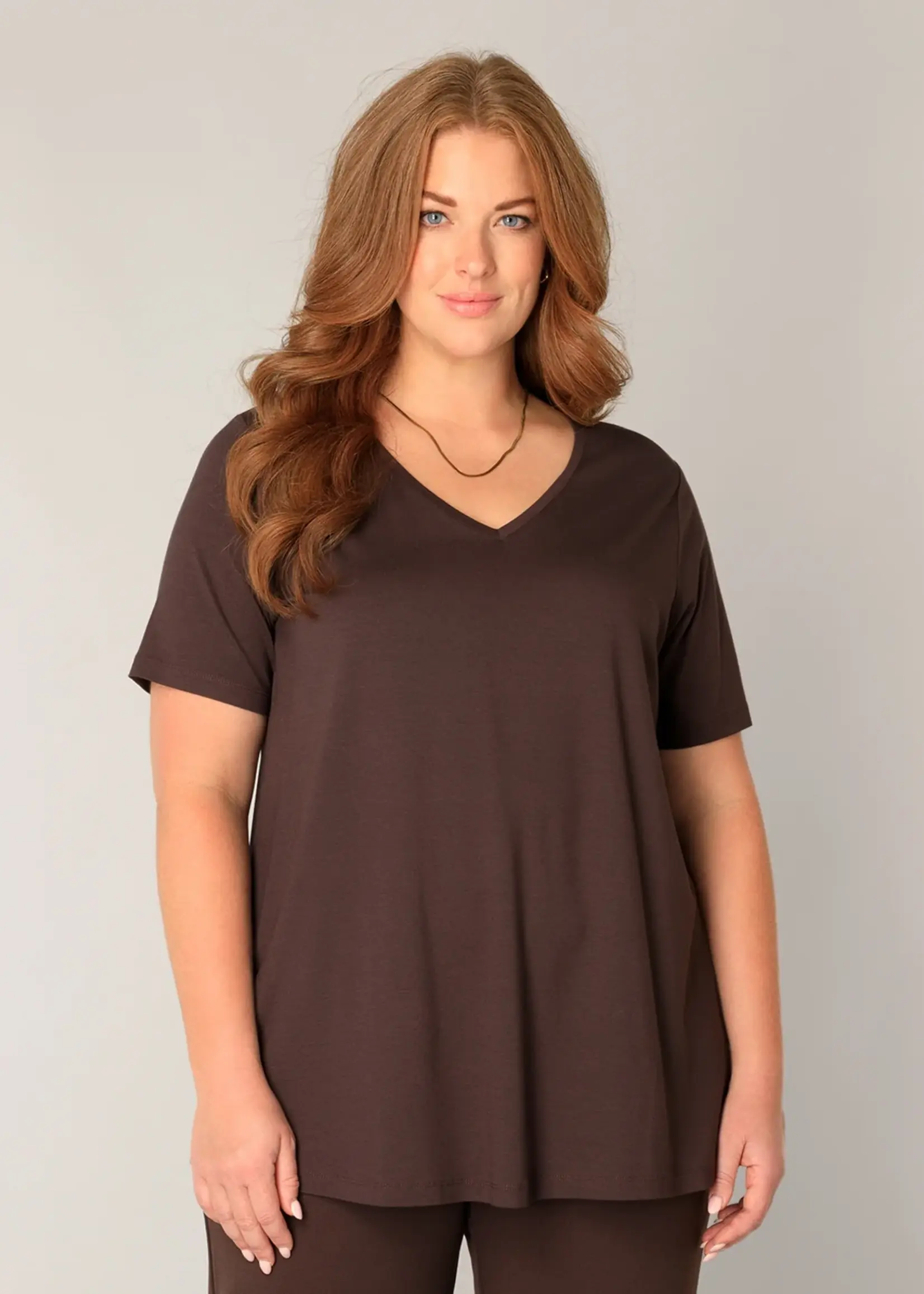 Base Level Curvy Alba Brown