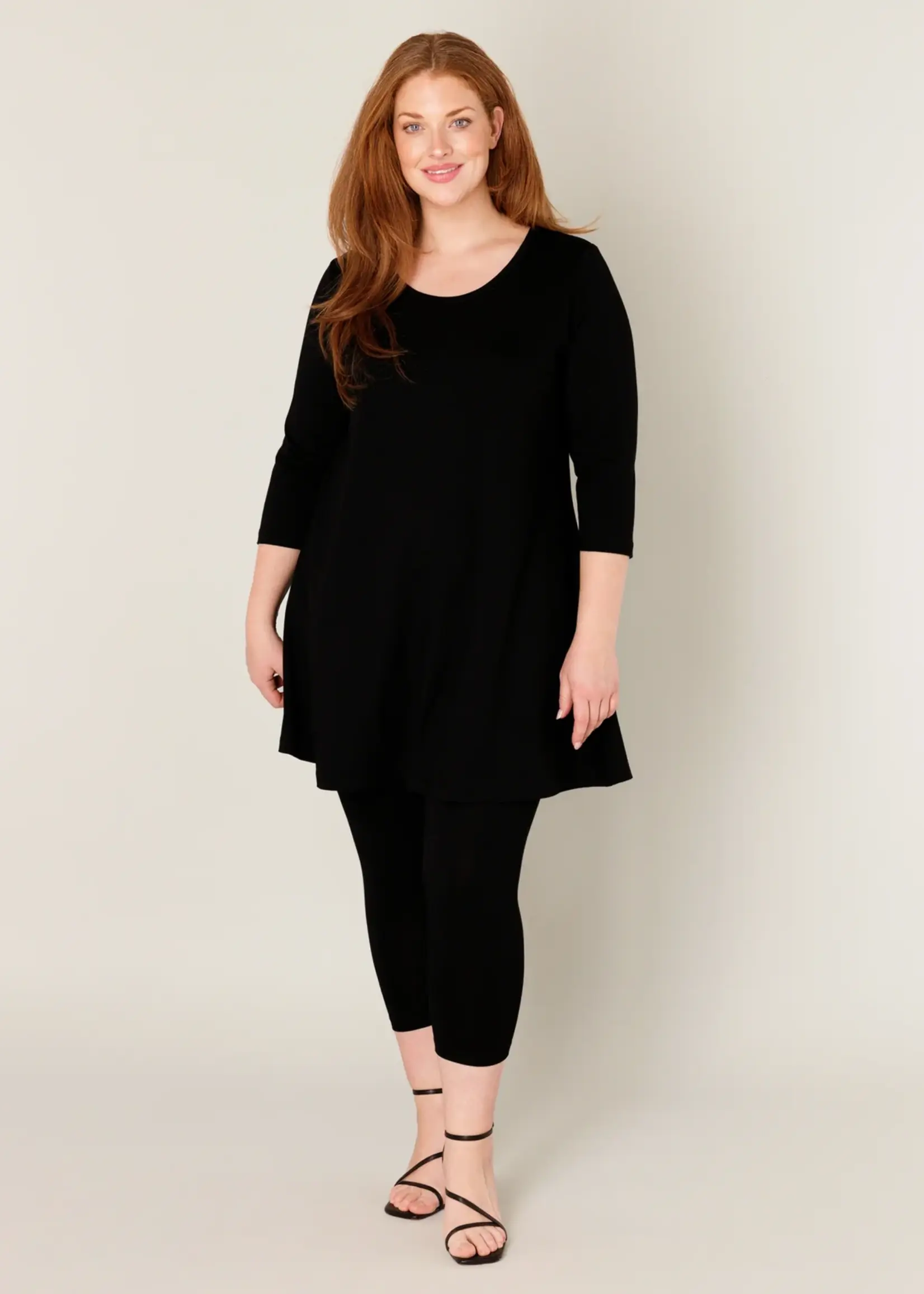 Base Level Curvy Aria Black
