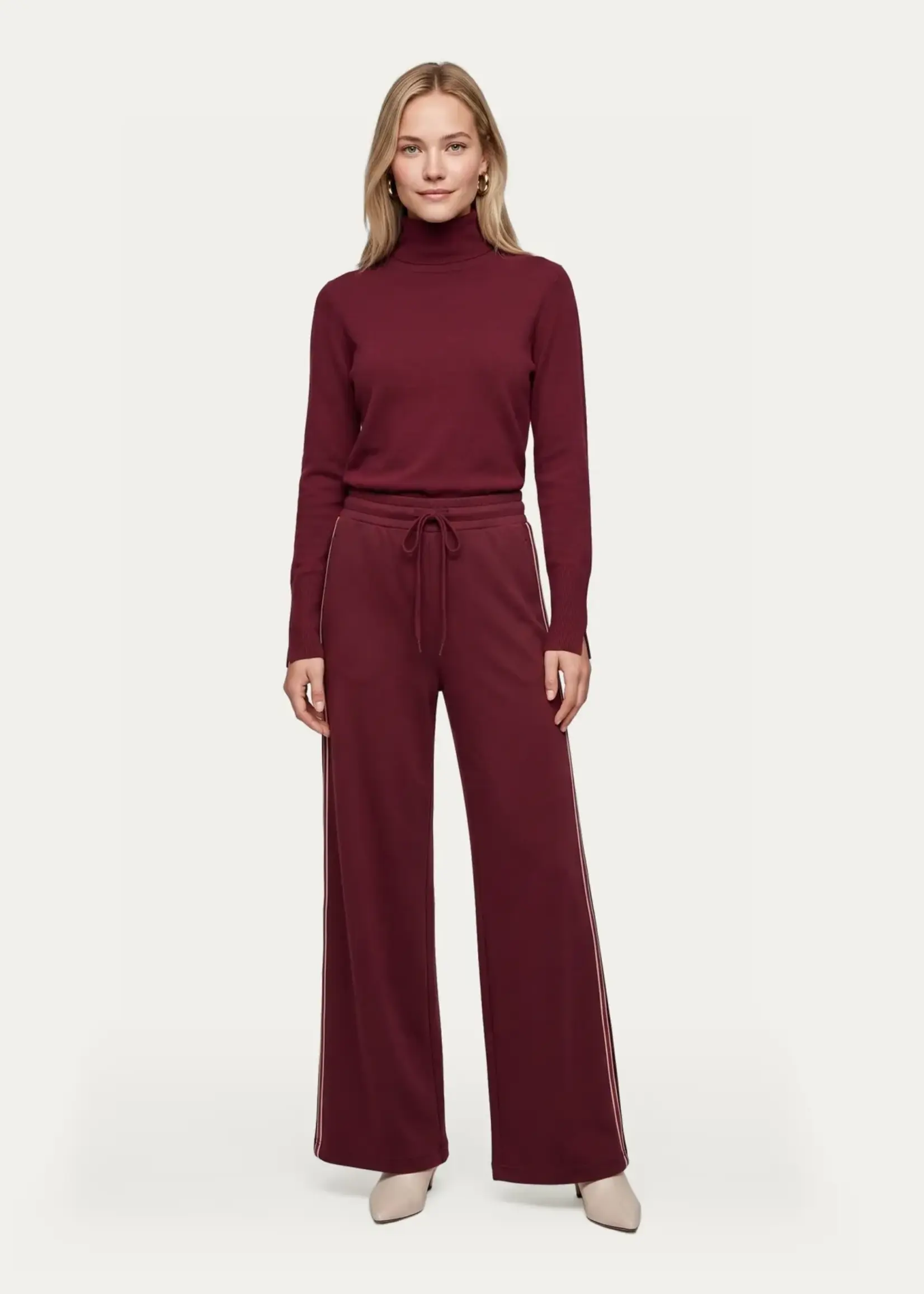 C&S The Label Ambra Knit Pullover Mulberry