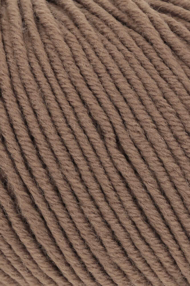 Lang Lang Yarns Merino 120 | 0439 camel Lang Lang Yarns Merino 120 | 0439 camel