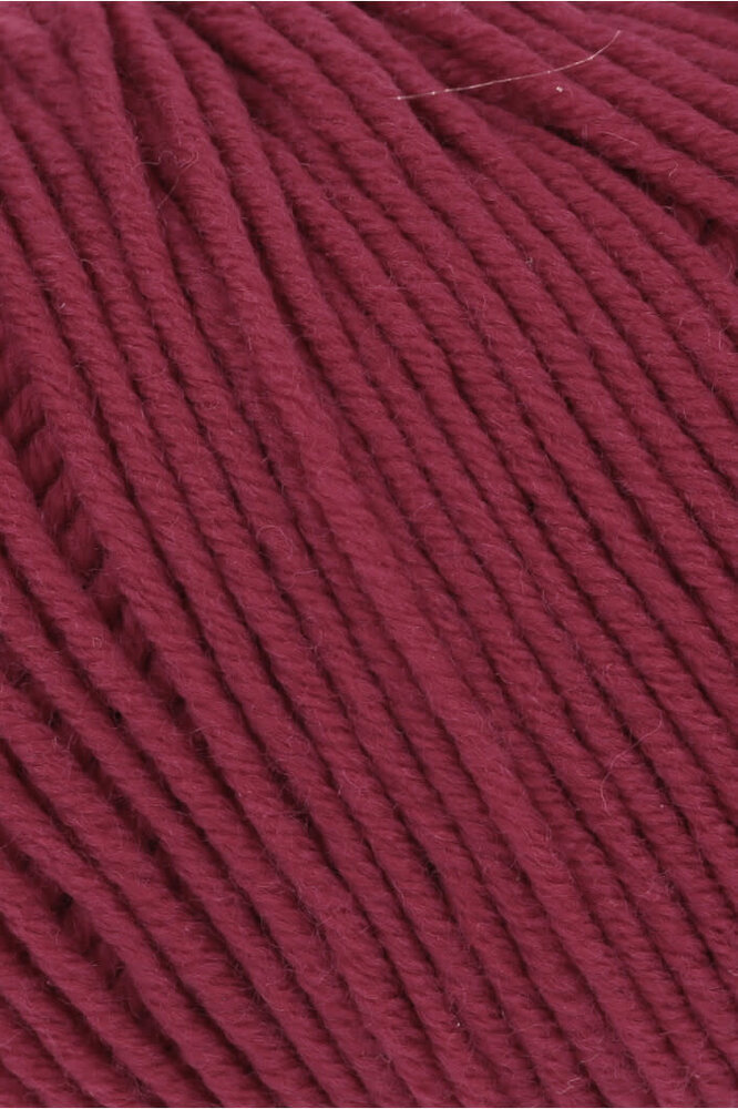 Lang Lang Yarns Merino 120 | 0162 wijnrood Lang Lang Yarns Merino 120 | 0162 wijnrood
