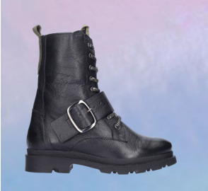 Pickering is een stoere enkellaars van zwart leer, speciaal ontworpen voor dames met brede voeten.