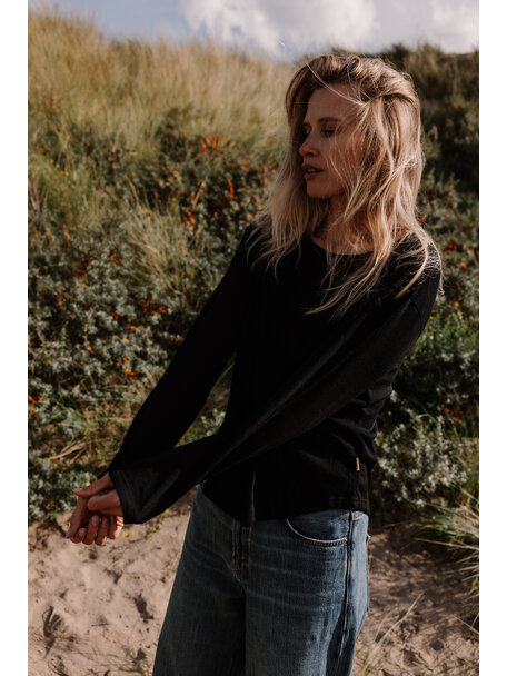 Unaduna Relaxed-Fit Shirt Mari Rippe aus Wolle - schwarz