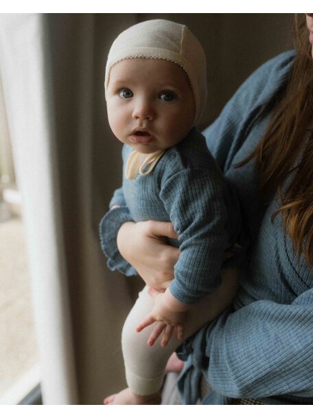 Unaduna Babyhemdchen langarm aus Wollripp - nila