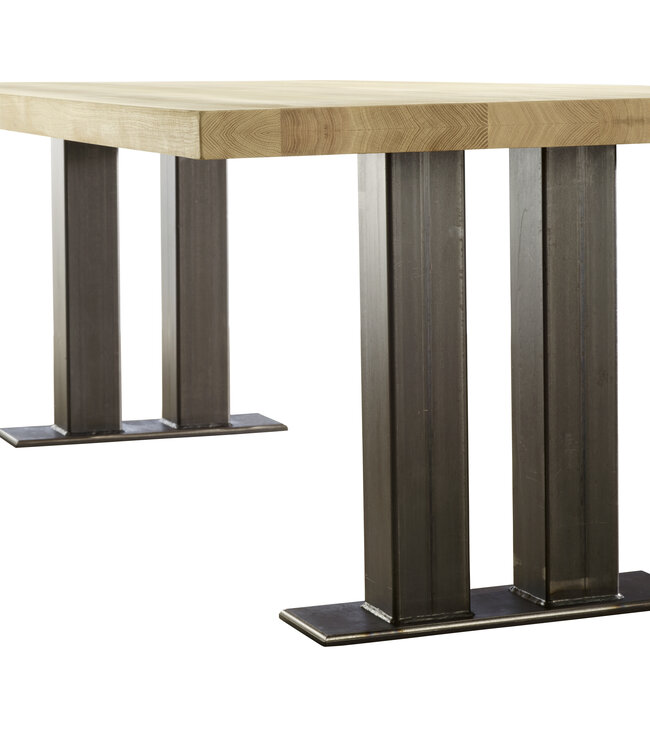 Dining room table - Spitsbergen