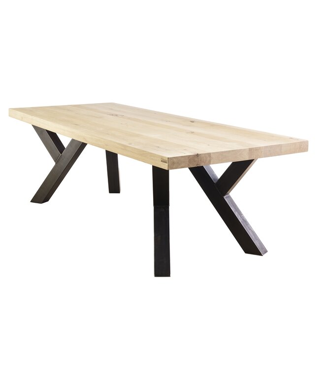 Esszimmertisch mit stabilem Bein