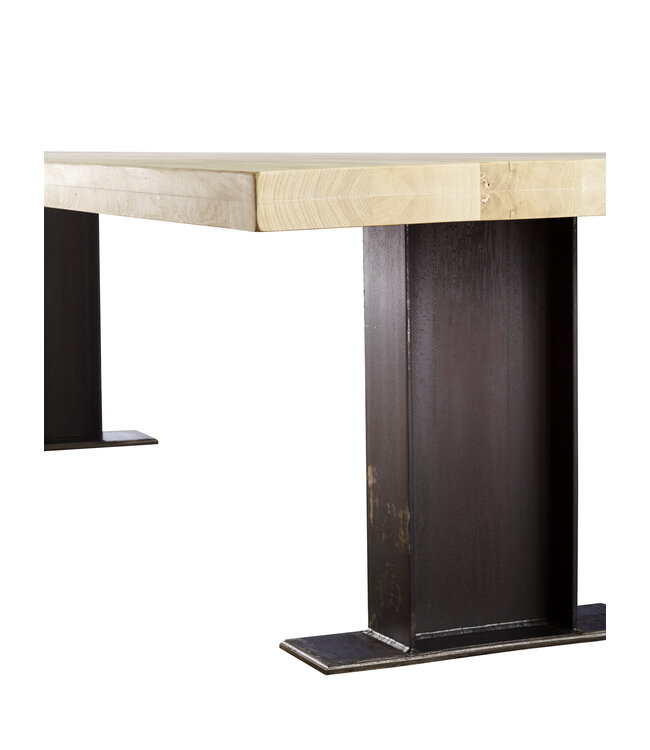 Dining room table - Fjorde