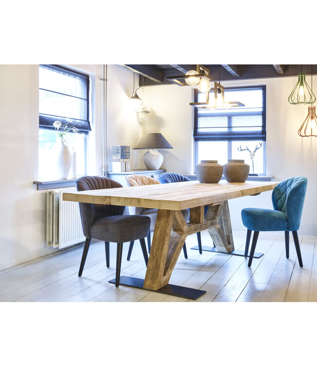 Old beamed wooden table - Flying Dutchman