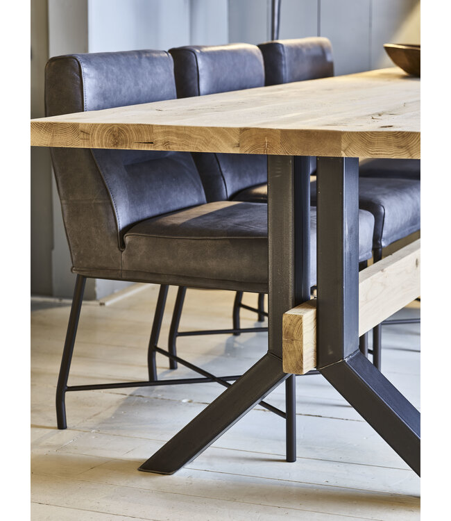 Oak dining table Haarlem