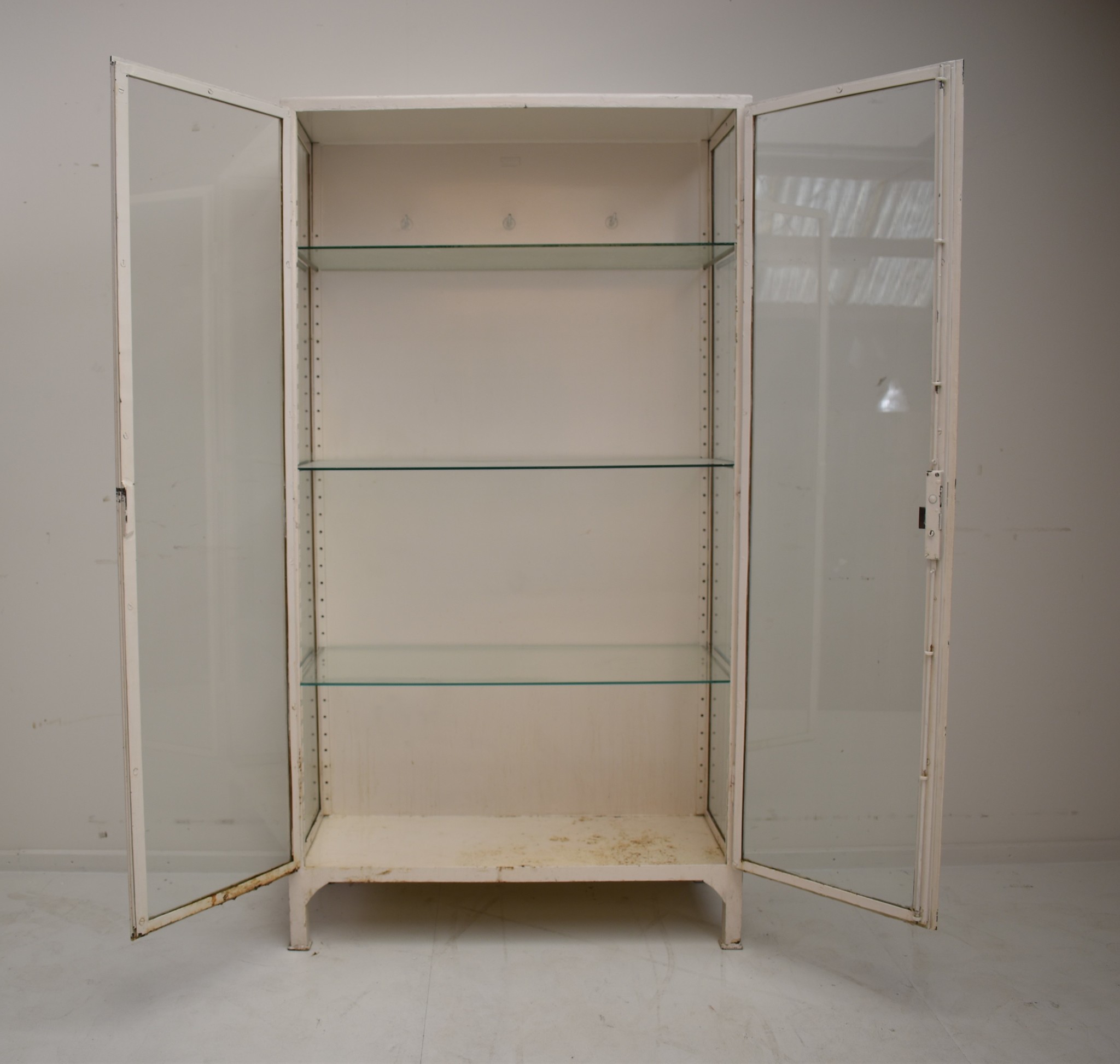 Vintage pharmacy cupboard Oldwood The furniture store Oldwood