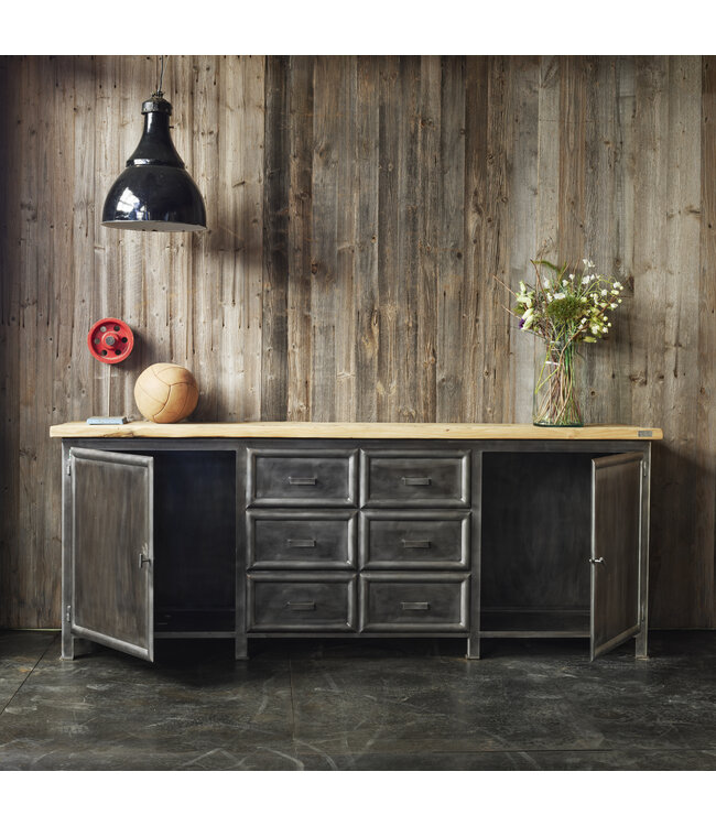 Wall cabinet made to measure