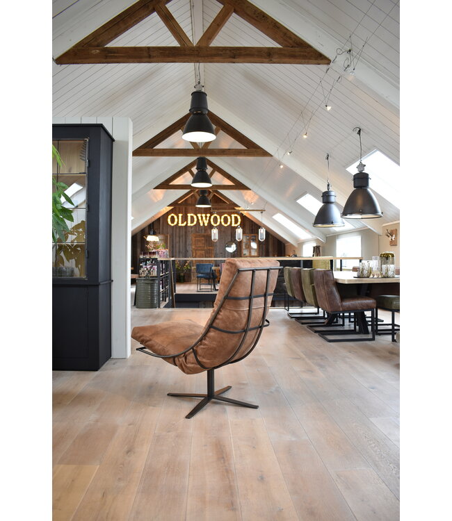 Brutus armchair | The Anchor