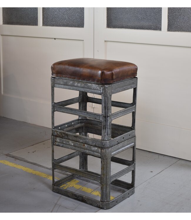 Metal stool with leather cushion high model