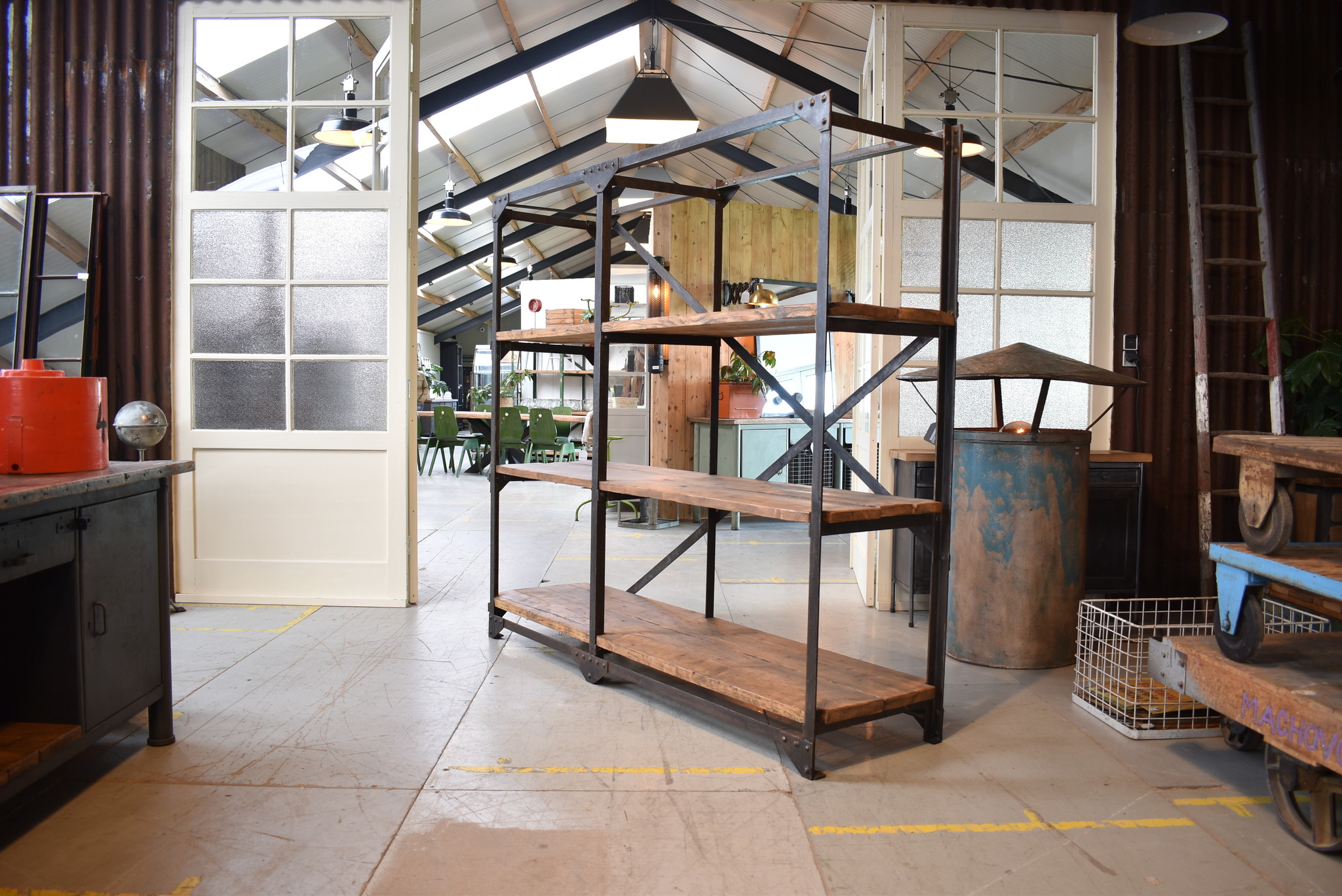 Meetbaar Distilleren stormloop Stoere stellingkast - Oldwood - De woonwinkel - Oldwood - De Woonwinkel Meetbaar Distilleren stormloop Stoere stellingkast - Oldwood - De woonwinkel - Oldwood - De Woonwinkel