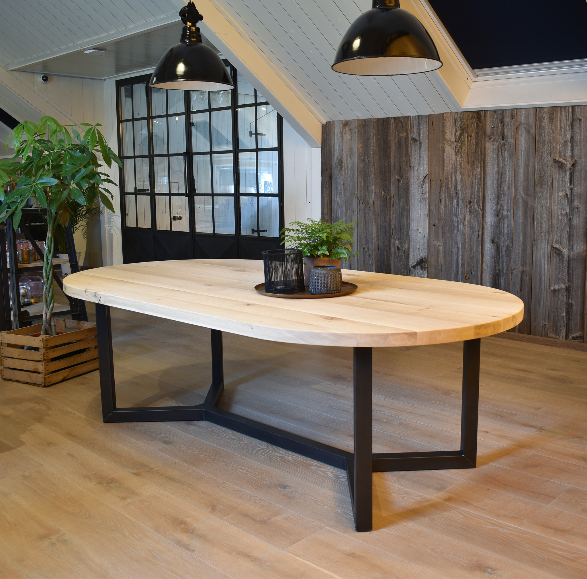 Ovale eettafel - op maat gemaakt bij Oldwood - Oldwood De Woonwinkel