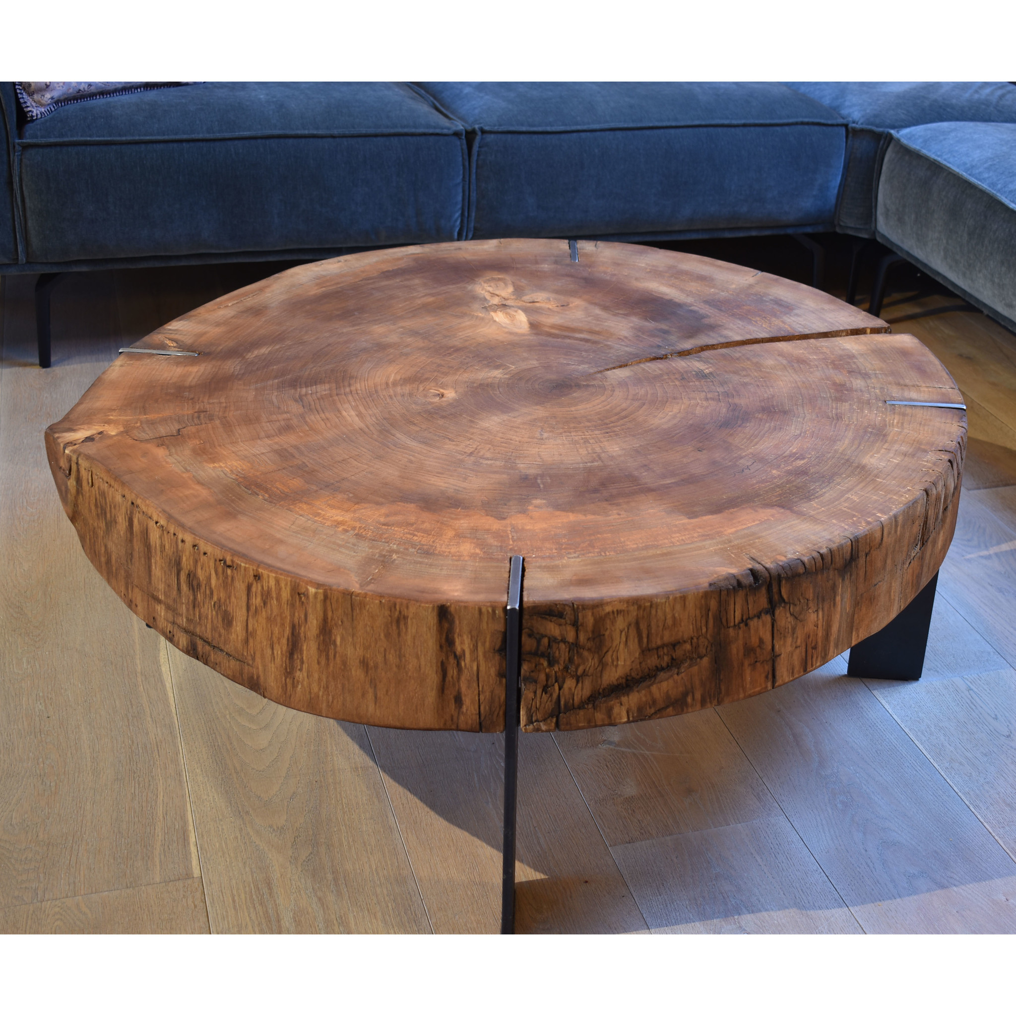 Tree trunk coffee table Oldwood