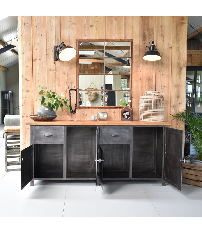 Stalen dressoir
