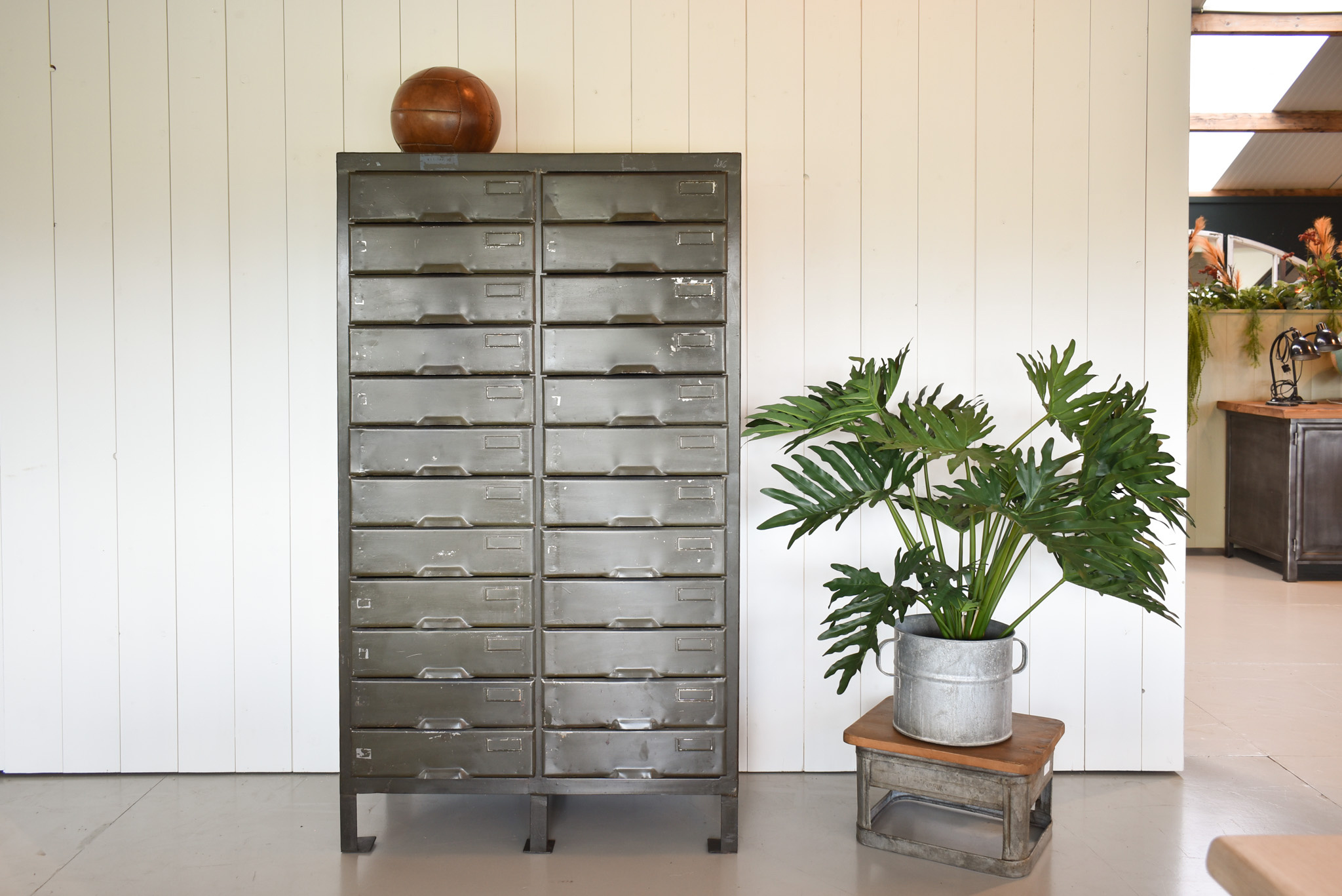 Industrial chest of drawers Oldwood the furniture store