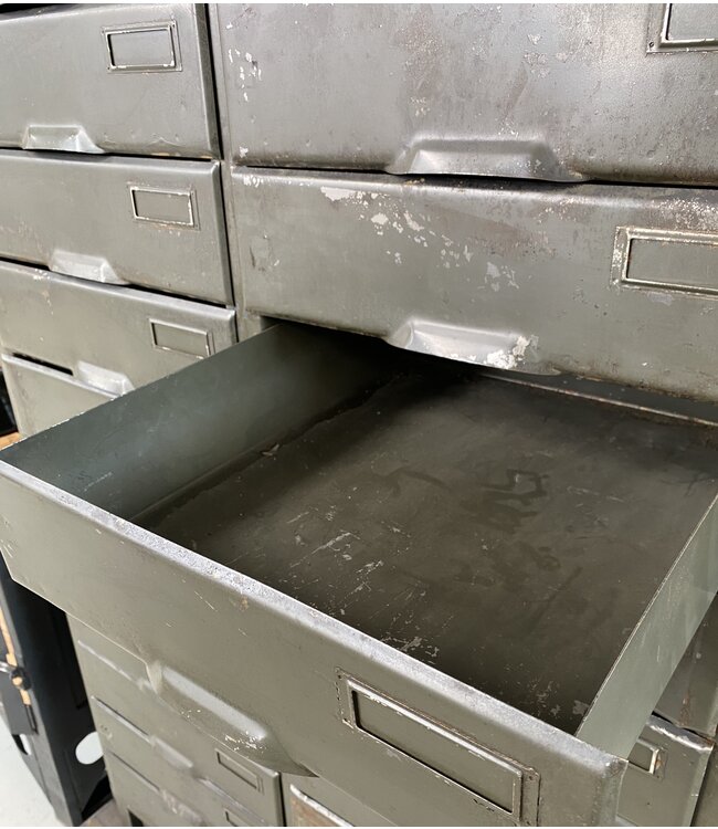 Industrial chest of drawers