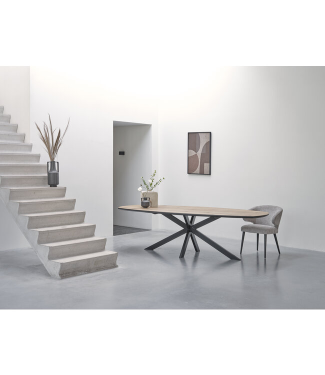 Dänischer ovaler Esstisch mit Kreuzbeinen Madrid