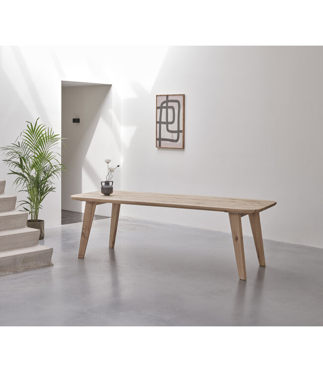 Old oak table Leiden