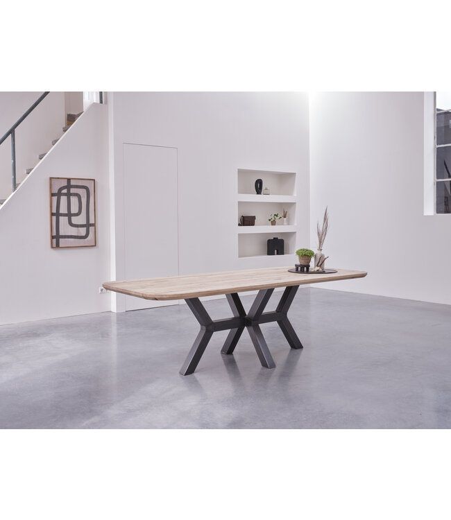 Eiken ettafel Lissabon