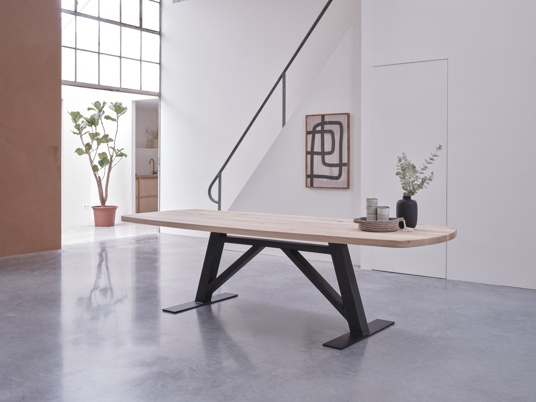 Oval dining table Beau Oldwood The furniture store Oldwood