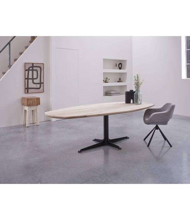 Deens ovaal - eettafel