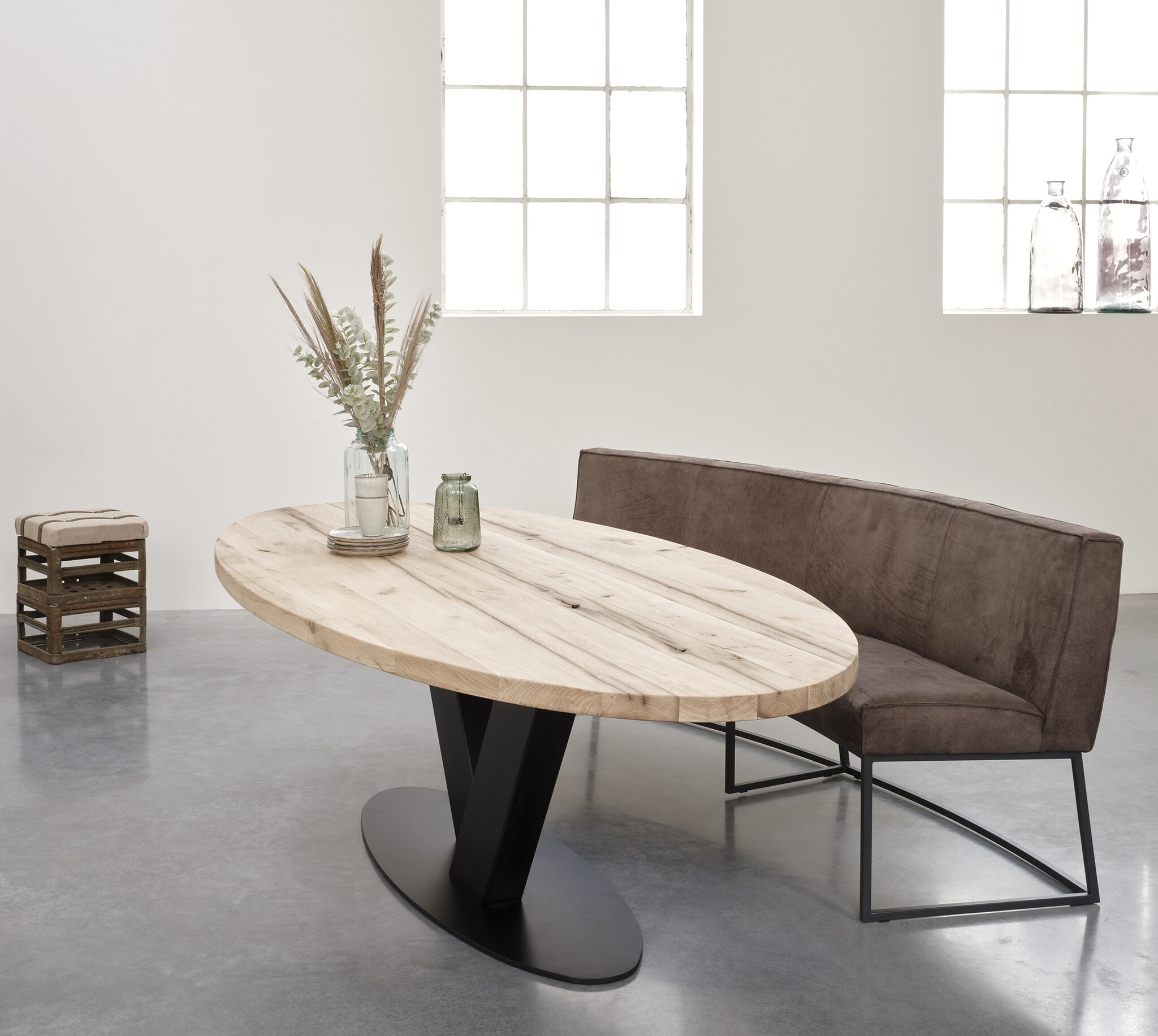 Ovale eettafel - Massief Robuust Oud Eiken - Op Maat - de