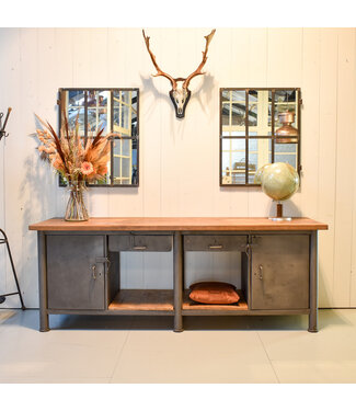 (reserviert) Vintage Sideboard – alte Werkbank