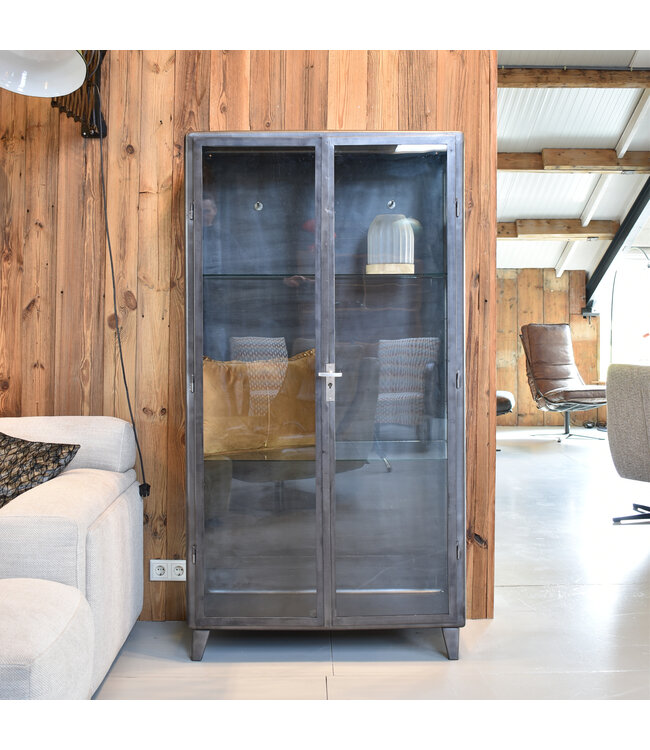 Robuuste metalen vitrine / medicijnkast