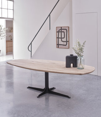 Danish oval - Dining table - Immediately available