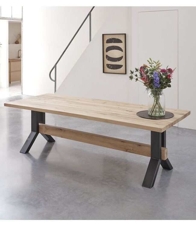 Oak dining table Haarlem