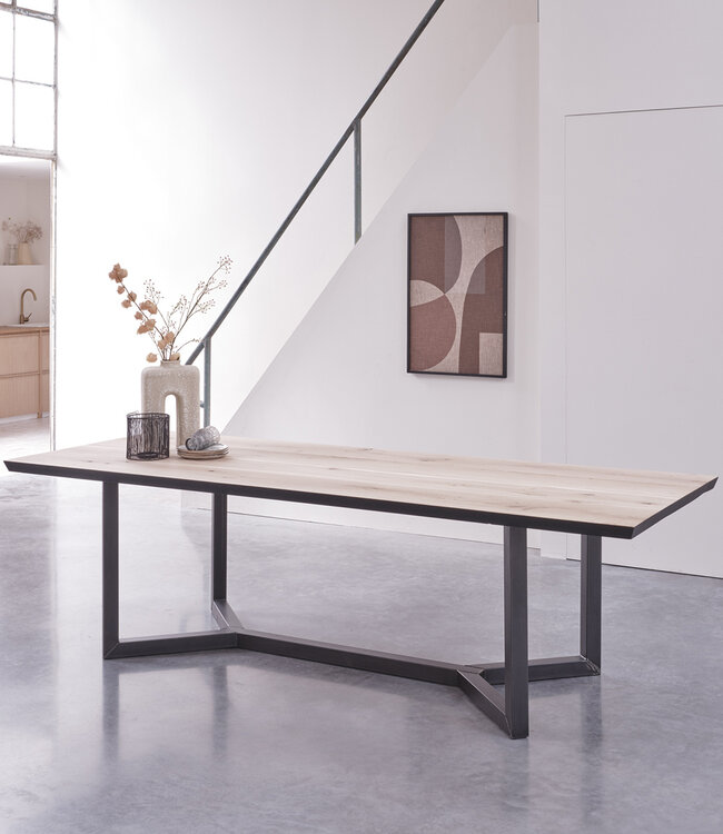 Eettafel eikenhout Arosa