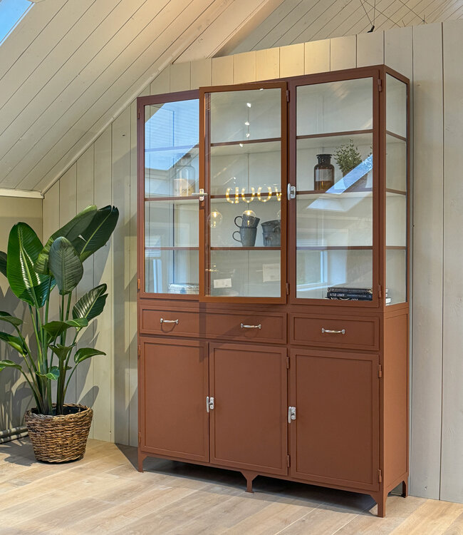 Metal cabinet Leiden custom made